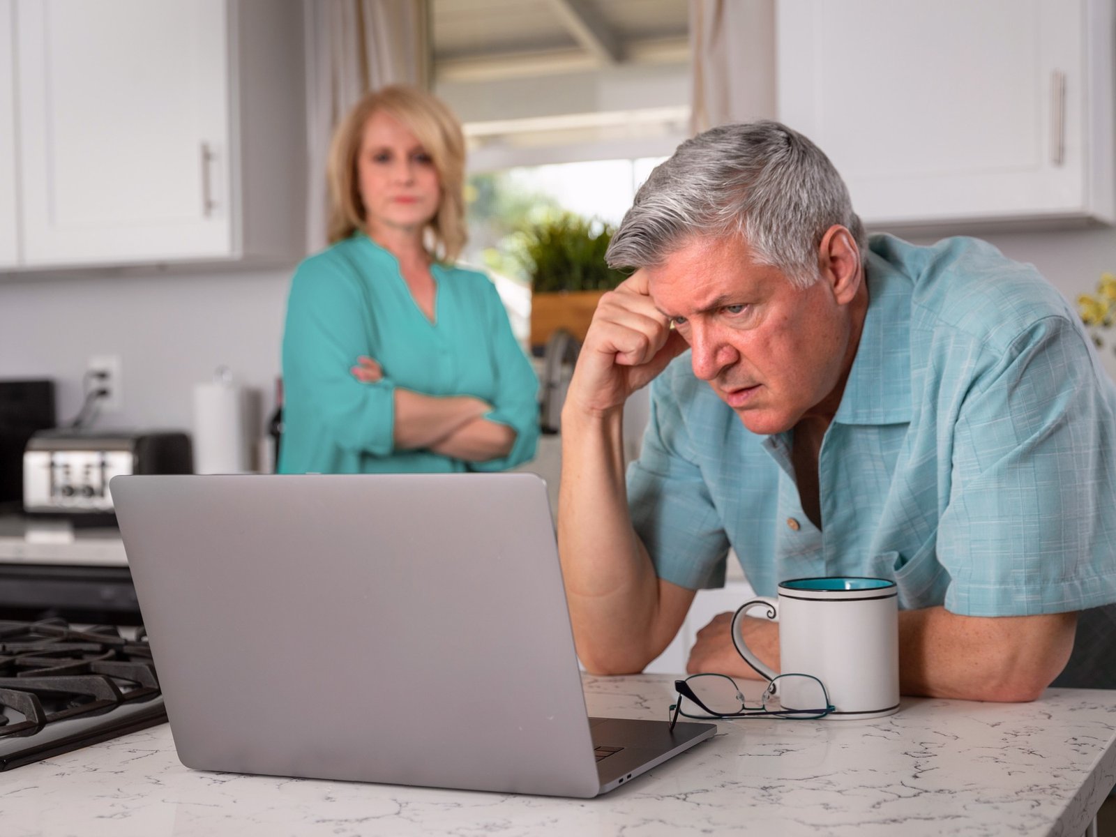 la política como fuente de estrés social