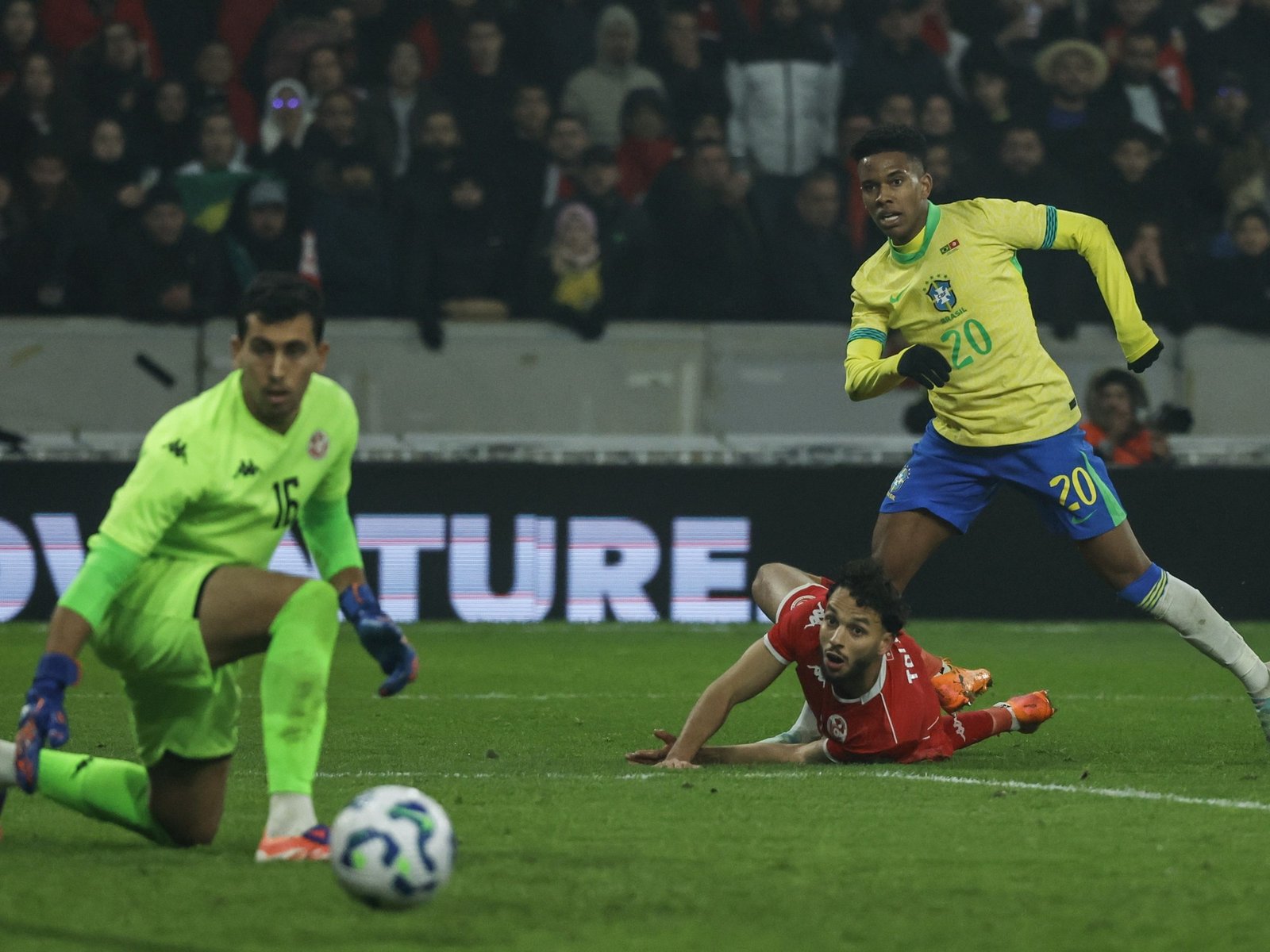 las dudas vuelven a rodear la figura del DT Ancelotti