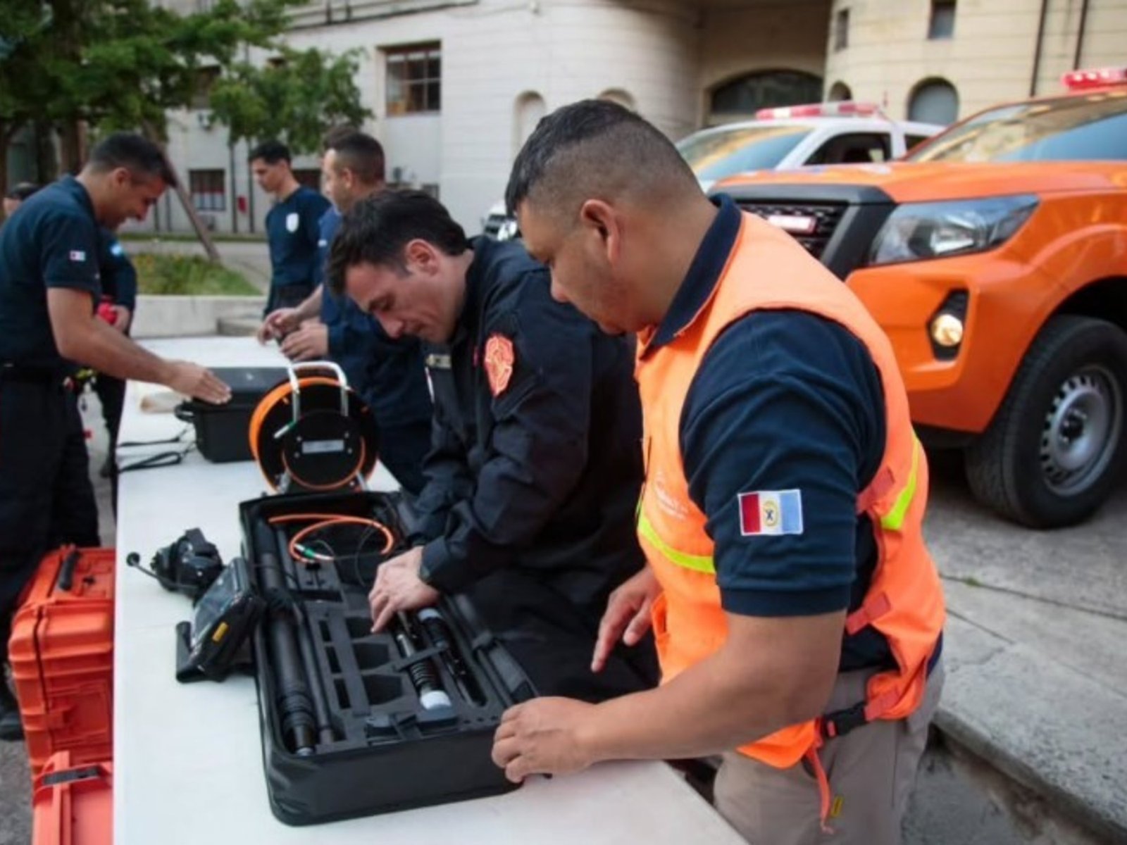llevan kit de localización y drones térmicos