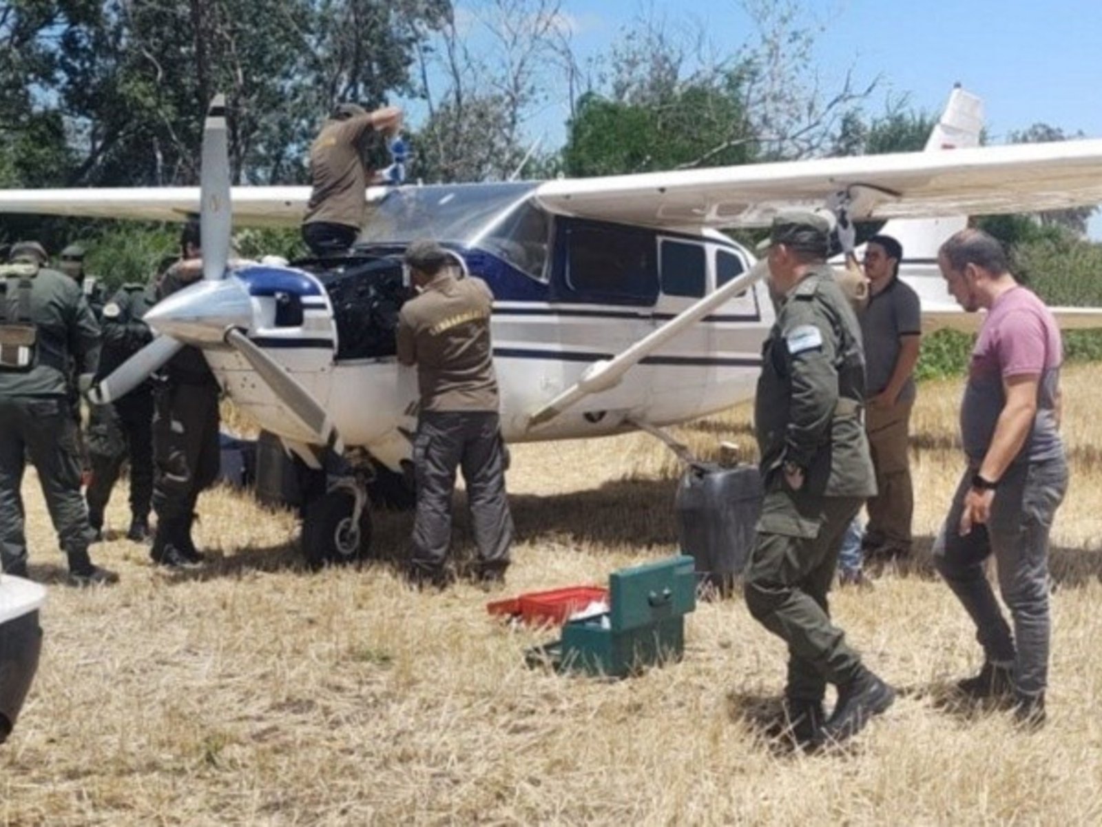 los perros detectaron que llevaba cocaína