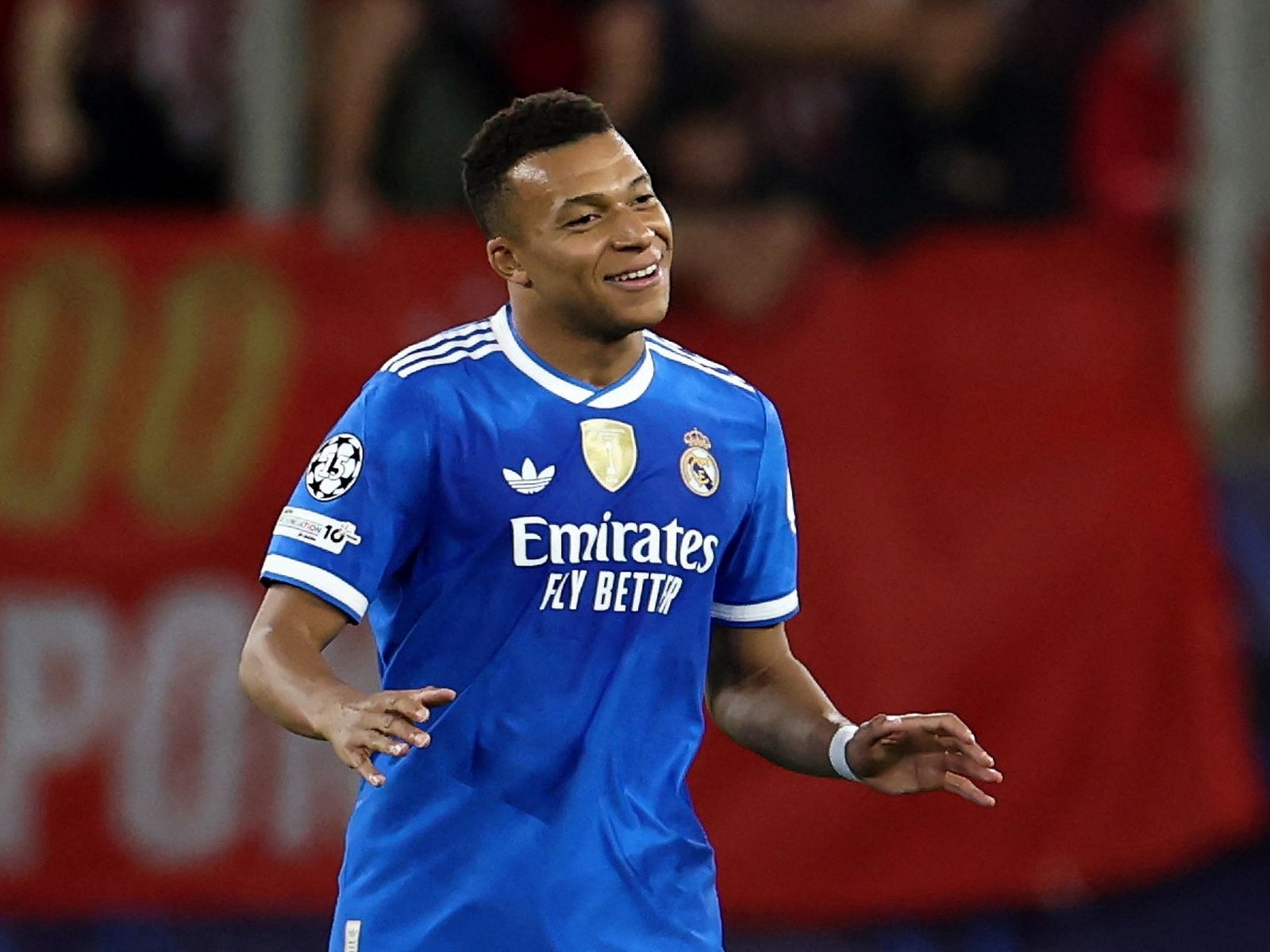 marcó un hat-trick en 7 minutos y completó un póker para que Real Madrid consiguiera un triunfo clave en Grecia