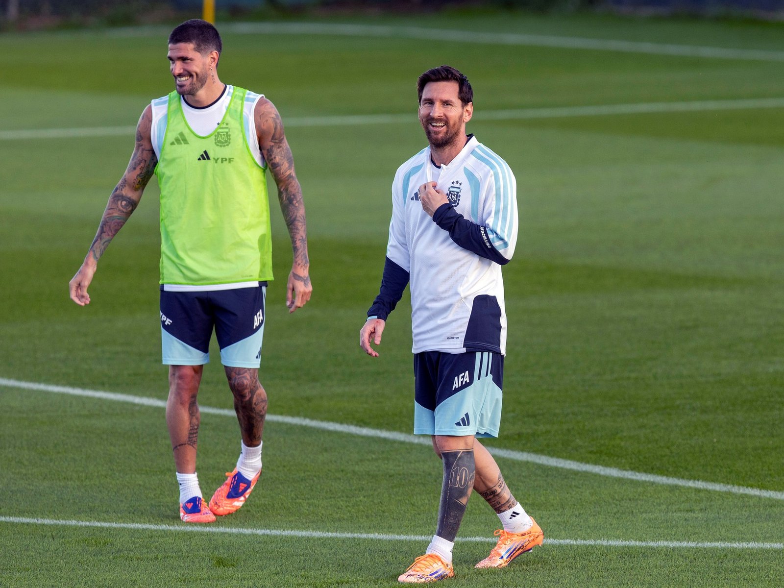 posibles formaciones y cómo ver el partido en vivo