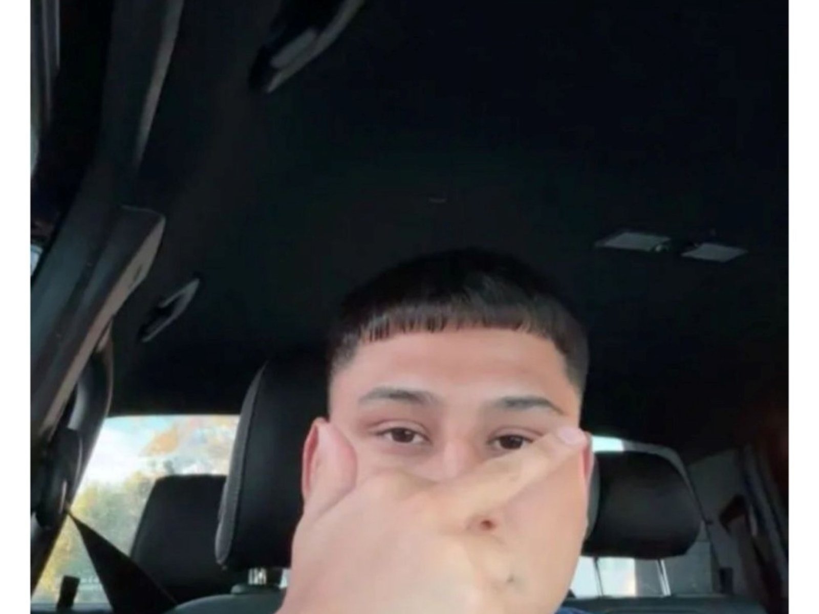 se tomó una selfie manejando tras una noche de fiesta