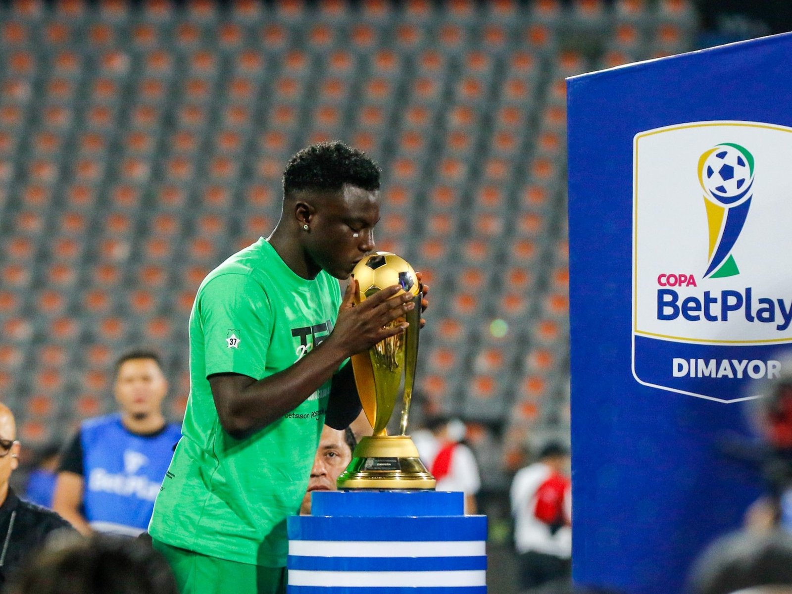 «Ahí lo mando para Argentina, cuídenlo que es bueno»