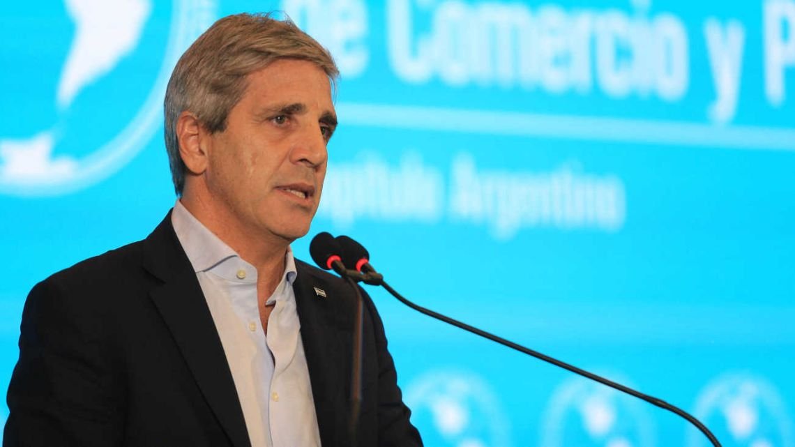 Ante la crisis eterna, el círculo rojo se endurece y Caputo enfrentará a una platea empresaria sin paciencia