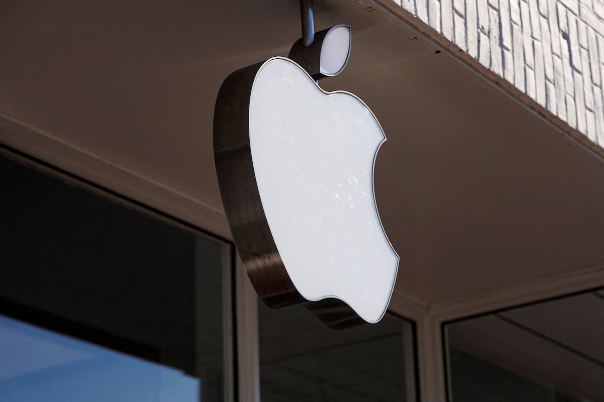 Apple ficha a un ex de Microsoft y Google como nuevo responsable de IA para recuperar terreno frente a sus rivales | Economía