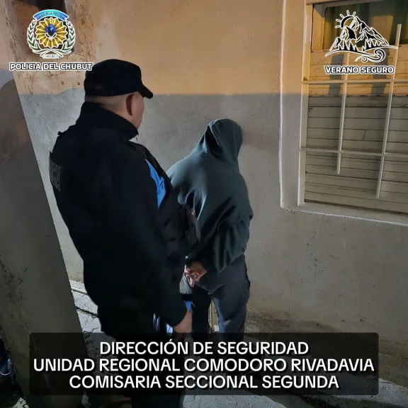 Arrestan a hombre por intentar robar bomba de agua