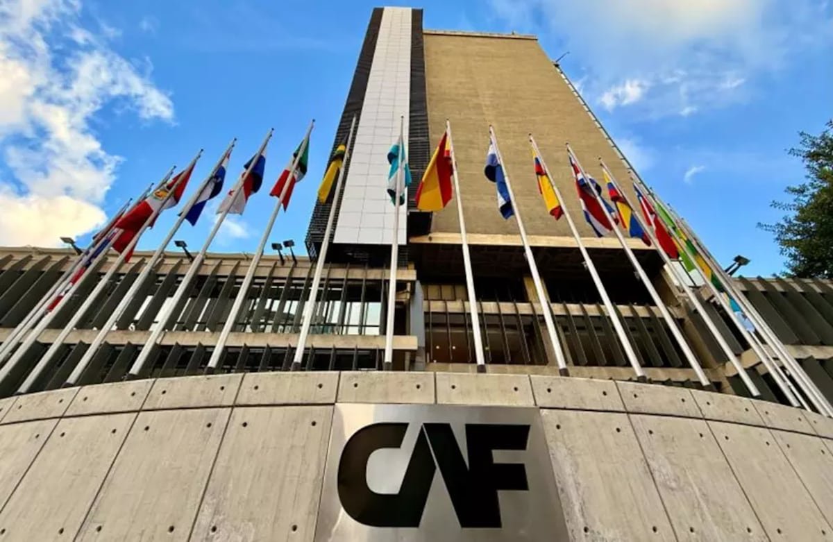 CAF cierra 2025 con un récord: aprobó más de 18.000 millones de dólares para el financiamiento sostenible | América Futura