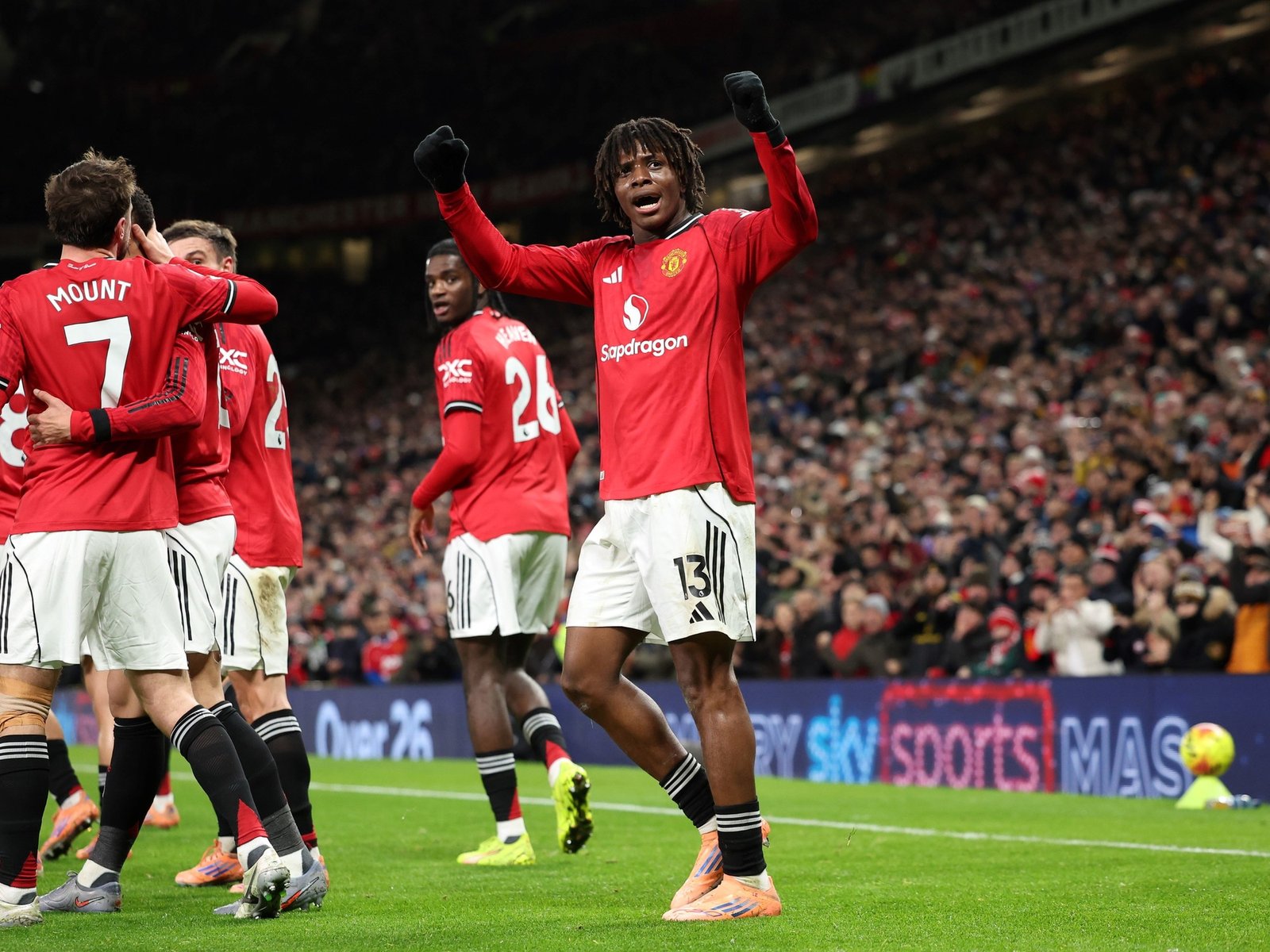 Con una gran actuación de Licha Martínez, Manchester United le ganó un partido clave a Newcastle por el Boxing Day