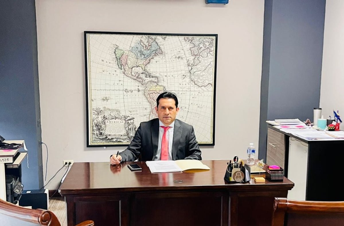 EE UU revoca el visado a un magistrado del Tribunal Electoral de Honduras por “impedir el recuento de votos” en la elección presidencial