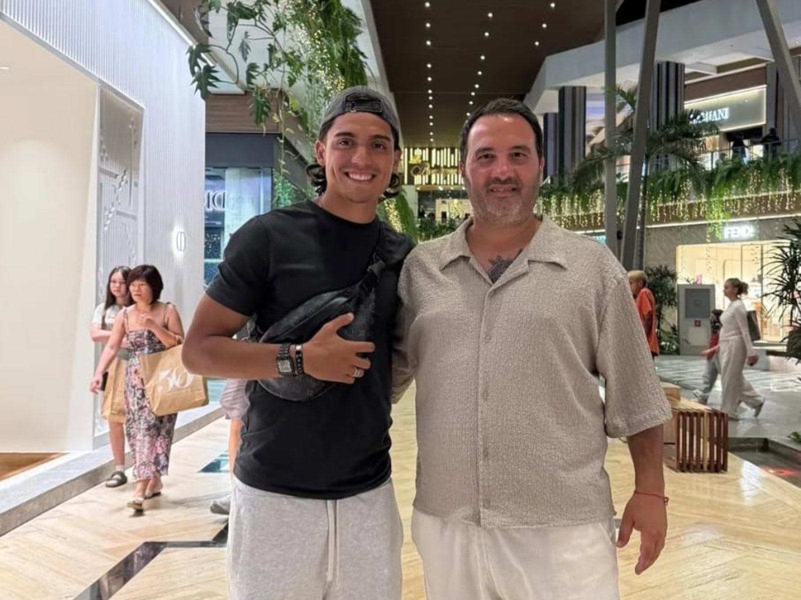 El emotivo reencuentro en México del Changuito Zeballos y su descubridor :: Olé