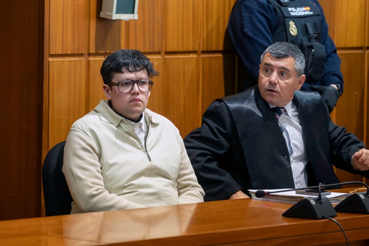 El jurado popular no encuentra pruebas de que el robo que acabó con la muerte violenta de una mujer en Murcia fuera planeado por su hijo | España