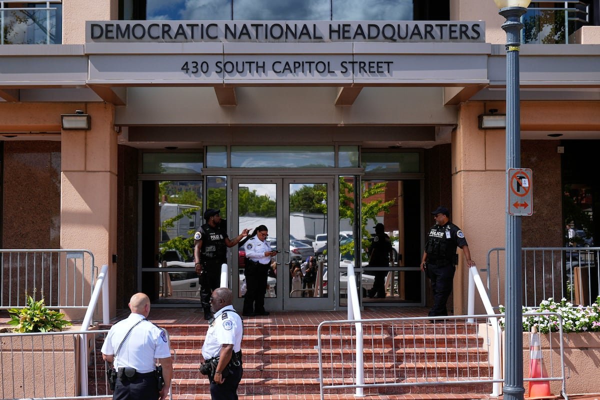 El principal sospechoso confiesa haber colocado dos bombas junto a las sedes de los republicanos y los demócratas en Washington en 2021 | Internacional