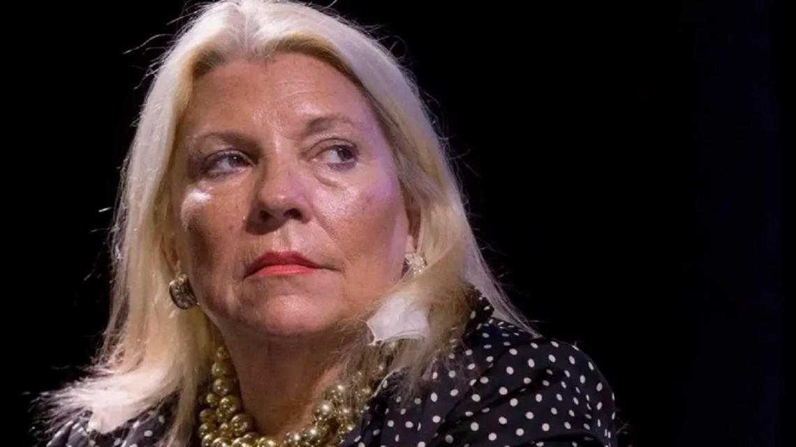 Elisa Carrió amplió su denuncia contra la AFA apuntando contra Sergio Massa y vinculándolo con Pablo Toviggino