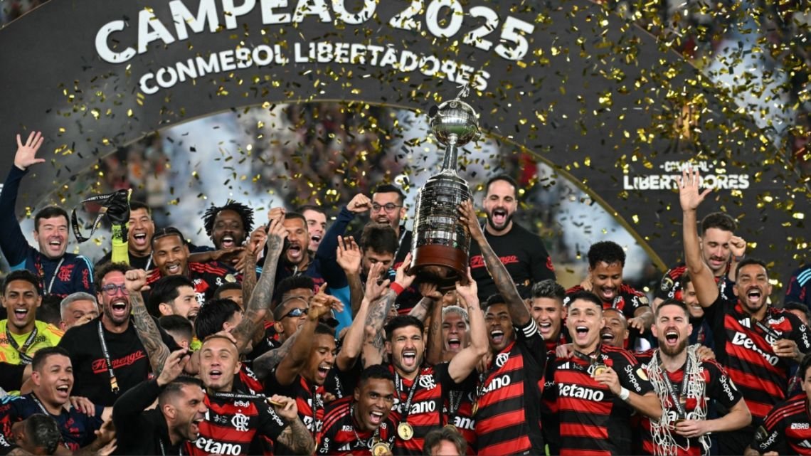 Flamengo va en busca del Brasileirão y obtener un histórico doblete