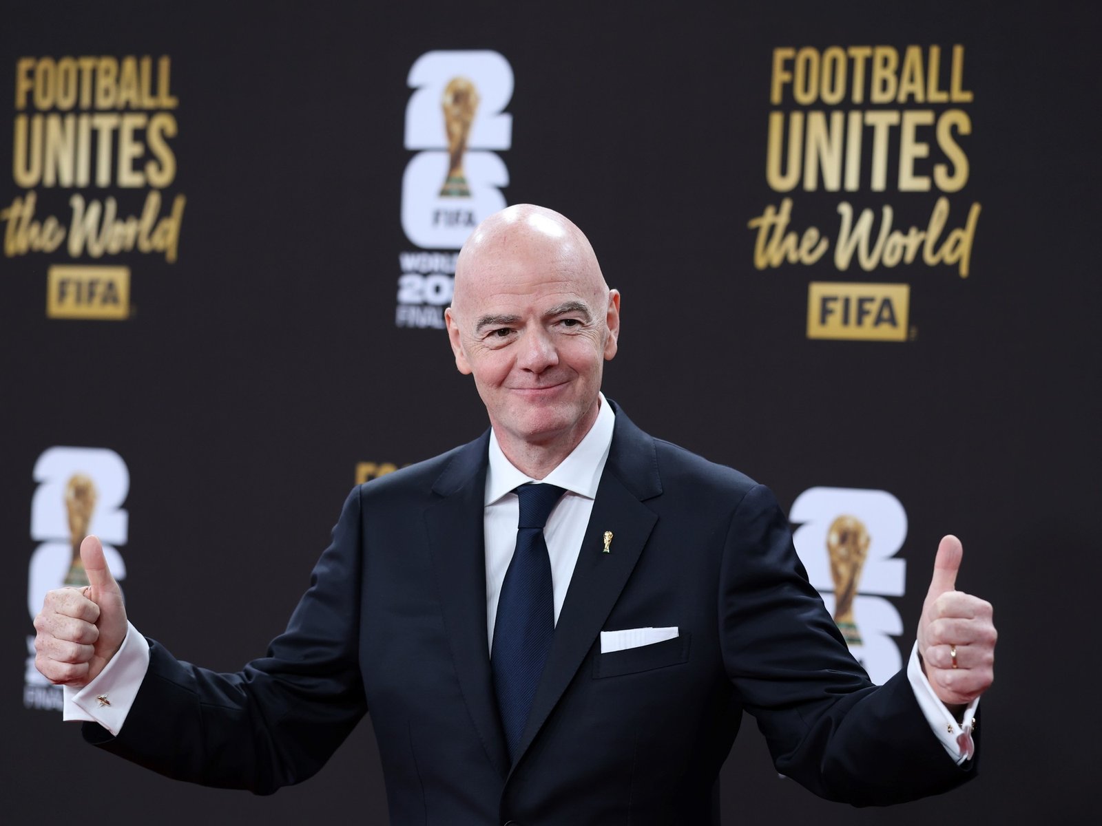 Gianni Infantino analiza cambiar la regla del fuera de juego: ¿De qué se trata la ley Wenger?