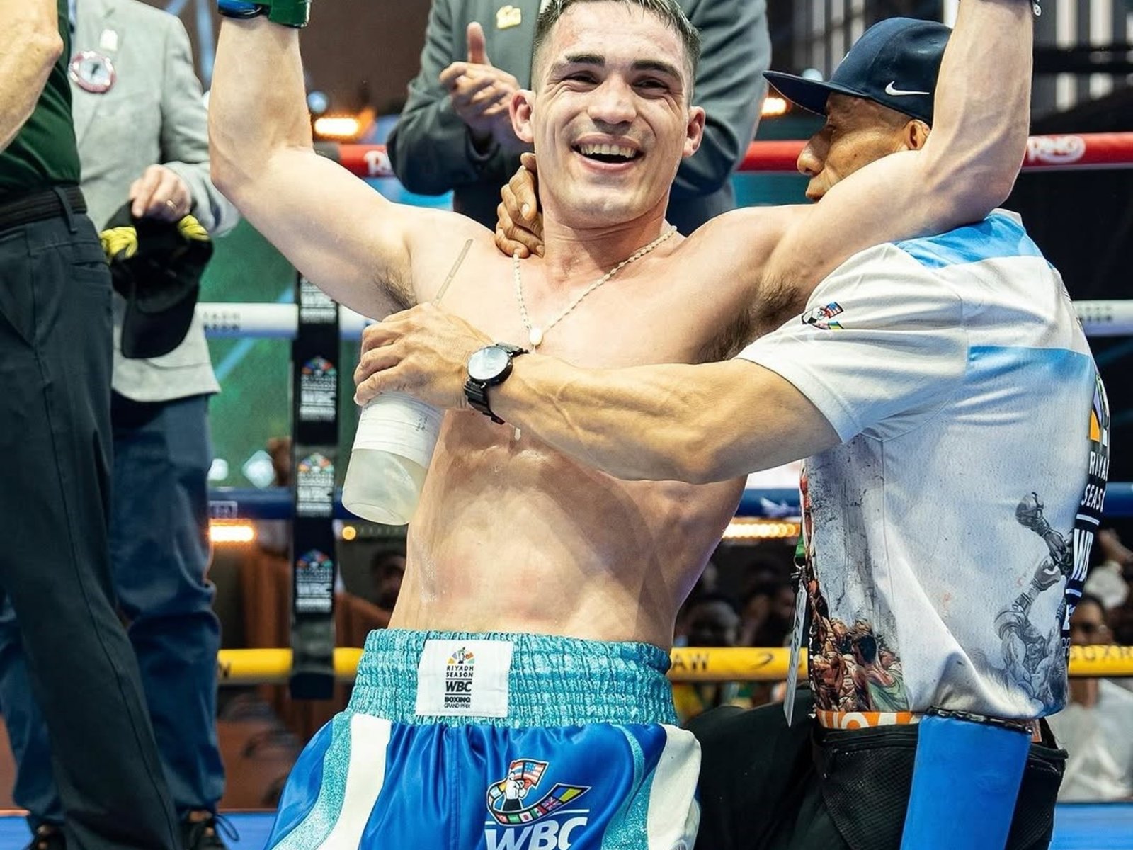 Kevin Ramírez hizo historia en Riad, se consagró campeón pesado del Boxing Grand Prix del CMB y se llevó 200.000 dólares de premio