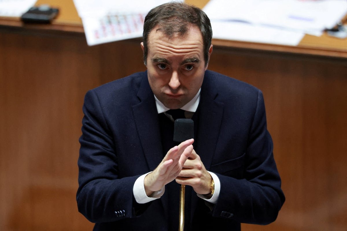 La Asamblea francesa aprueba la prórroga presupuestaria pero no evita el bloqueo | Internacional