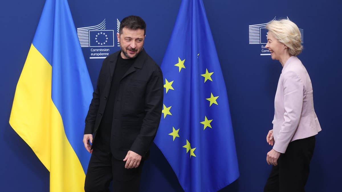 Las reticencias de Bélgica y del BCE alejan el salvavidas financiero de la UE para Ucrania basado en los activos rusos | Internacional