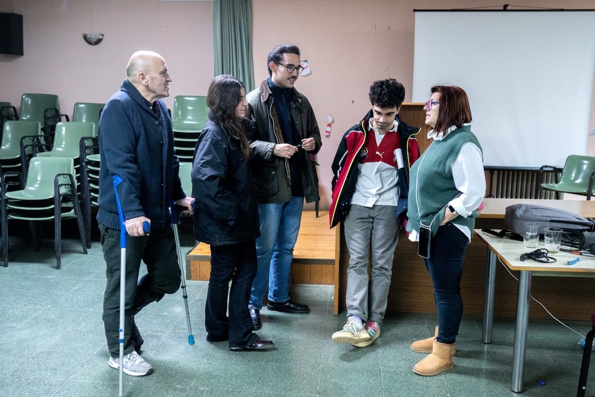 Los grandes derrotados del Gordo de Navidad de Villamanín, 15 jóvenes de entre 18 y 25 años: “Hoy hemos perdido amigos” | Lotería de Navidad 2025