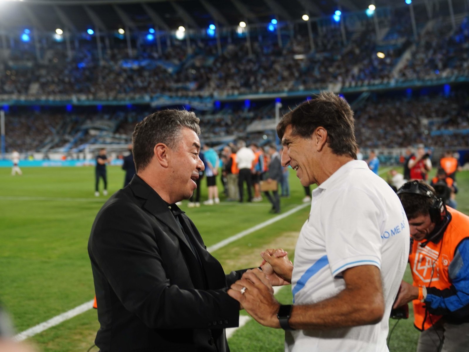 River salió a fondo y Boca puja con Santos por la figura del fútbol colombiano