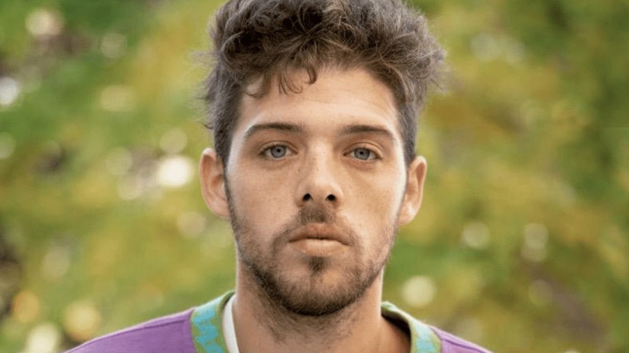 Santi Maratea fashionista: su colección de trajes de baño “más largos y facheros”