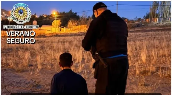 Se llevaba 28 metros de cables de cobre y lo detuvieron