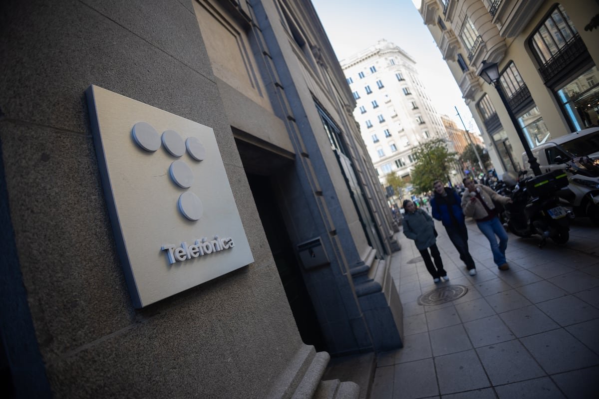Telefónica plantea que el 82% de su ERE sean prejubilaciones a partir de los 55 años | Economía