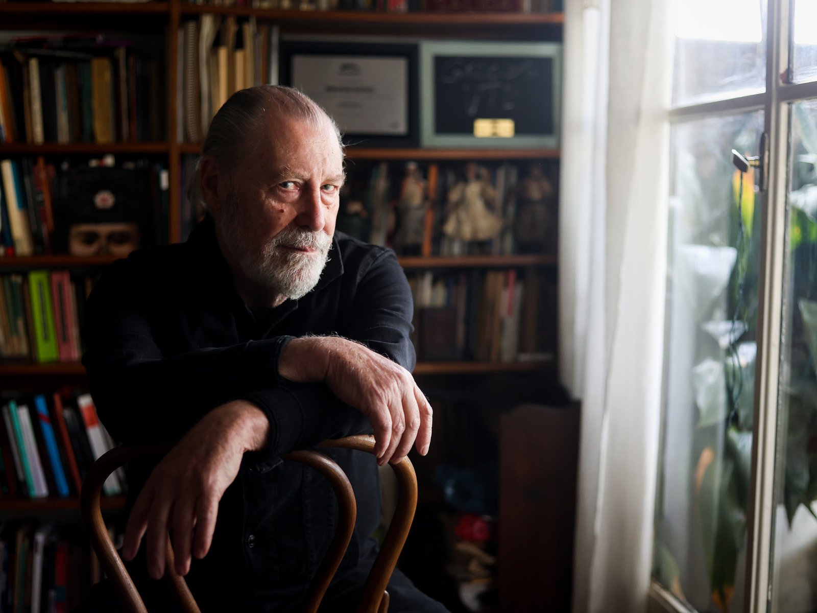 “Todos estos relatos, sin excepción, fueron escritos para publicarse en redes”