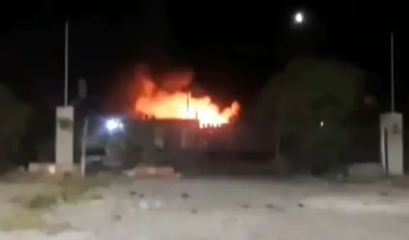 Una casa fue consumida por las llamas en Trelew