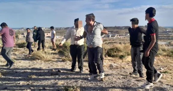 Vecinos redujeron a golpes a un hombre que intentaba vender herramientas robadas en Palazzo