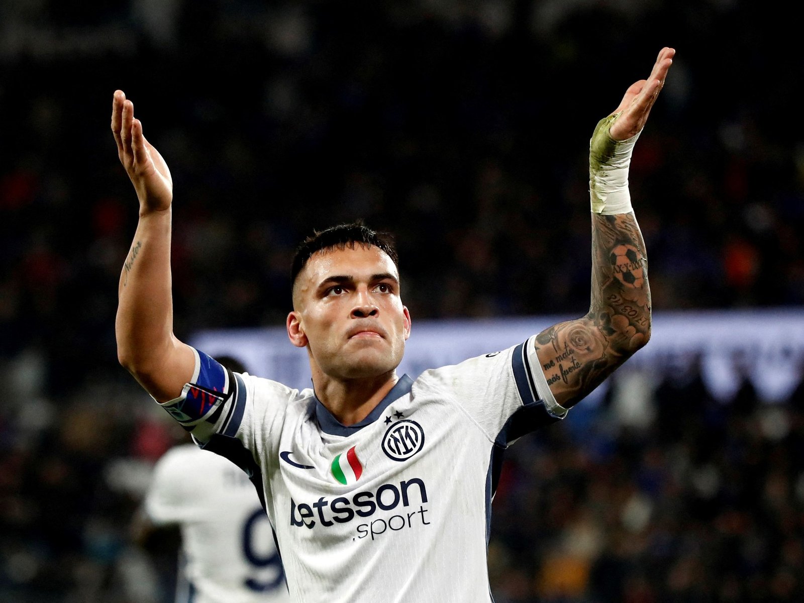 el equipo de Lautaro busca volver a la cima, minuto a minuto, en directo