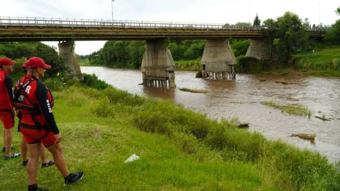 Alerta por la crecida de ríos en Córdoba tras intensas lluvias en las sierras