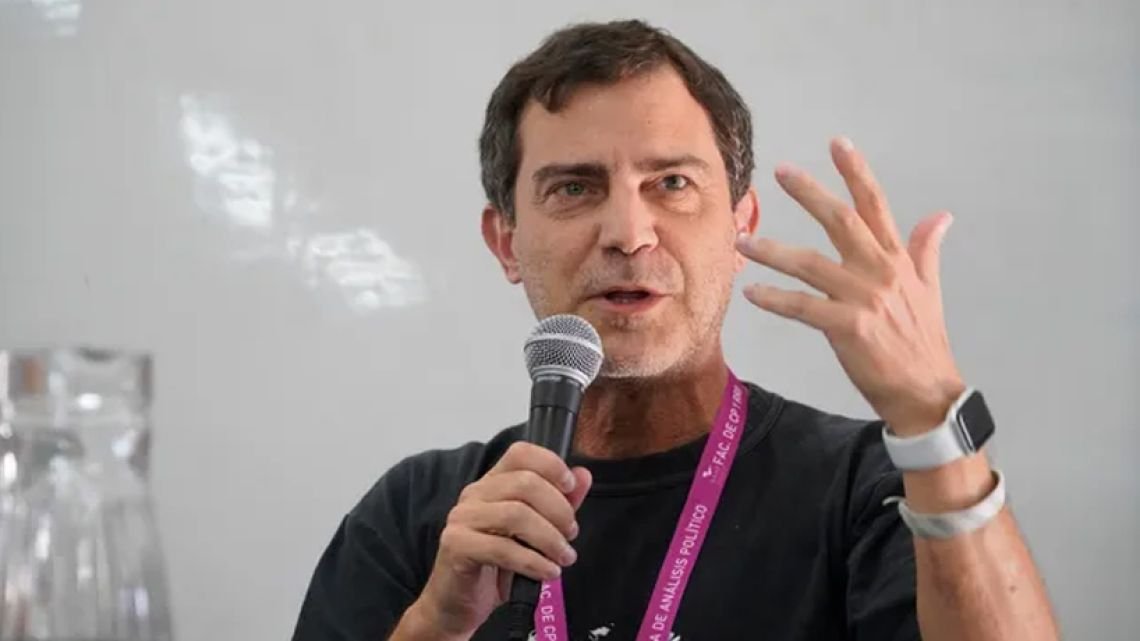 Andrés Malamud: «Un escenario para Venezuela, si descabezan el régimen, es la anarquía»