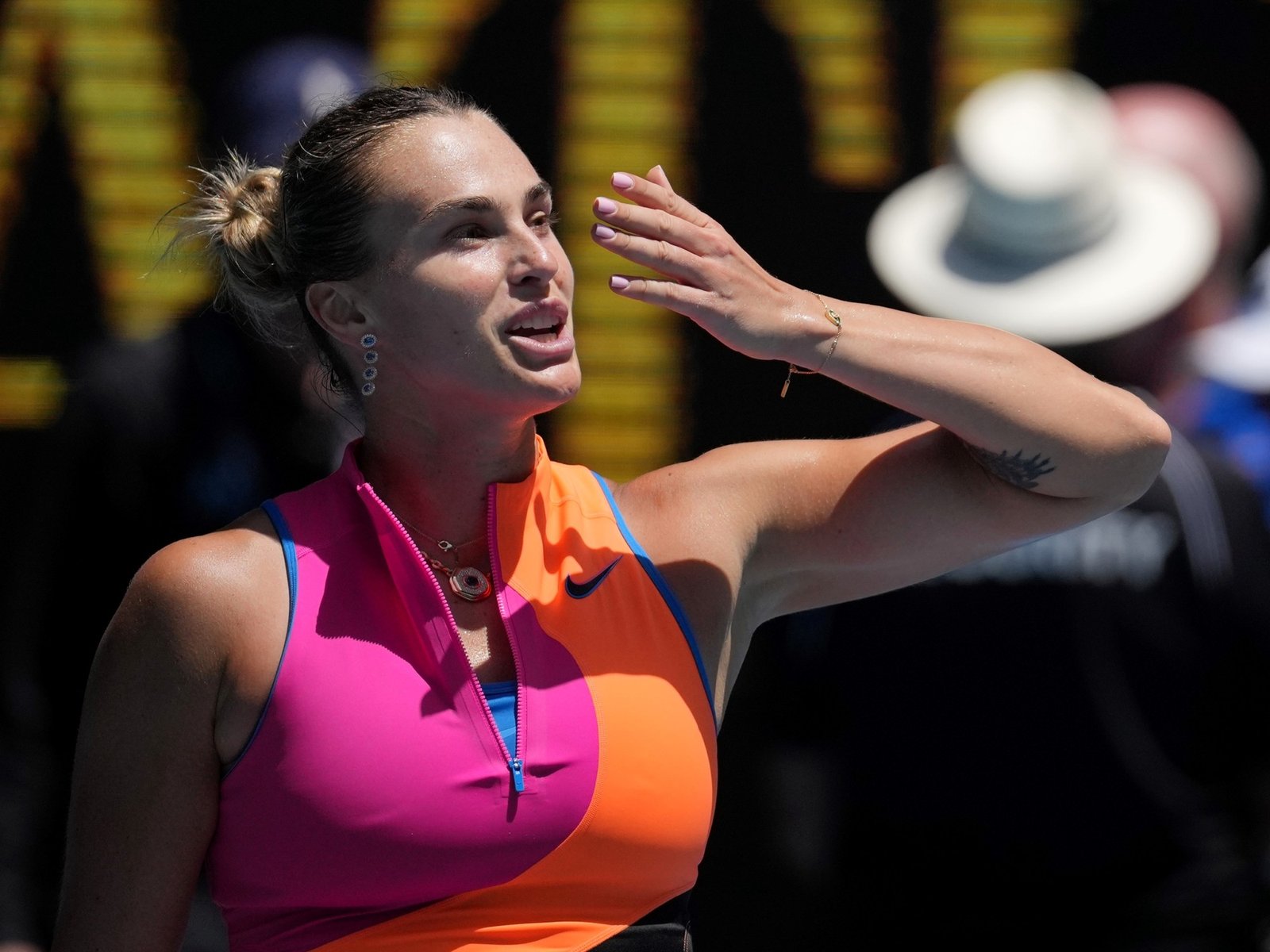 Aryna Sabalenka le ganó a Mboko y pasó a cuartos en el Abierto de Australia con un récord que provocó a Novak Djokovic: «Ahora me enojé»