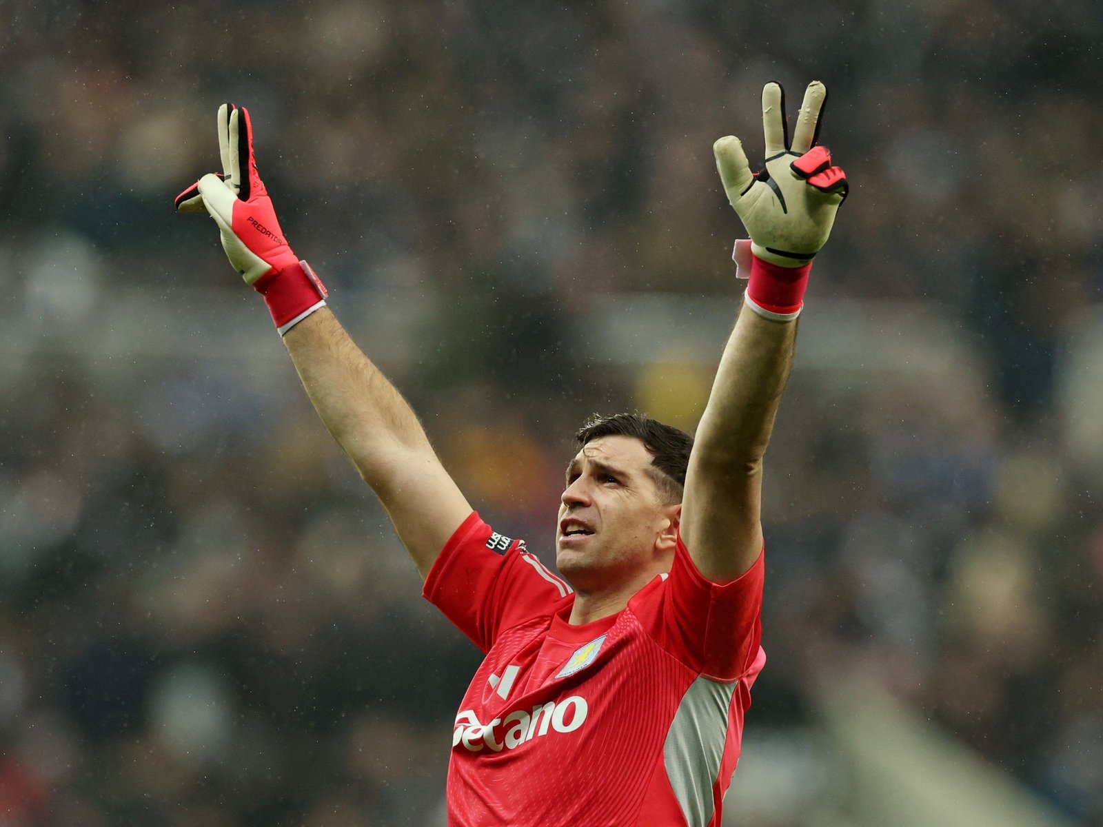 Aston Villa de Dibu Martínez vs. Red Bull Salzburgo, EN VIVO, por la Europa League: seguí el minuto a minuto