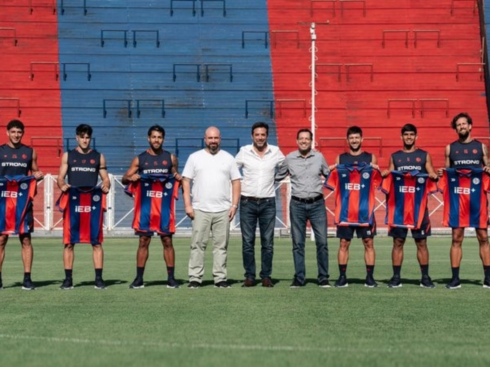 Con el estreno de un refuerzo como titular y otros entre los convocados, el probable 11 de San Lorenzo contra Central Córdoba :: Olé