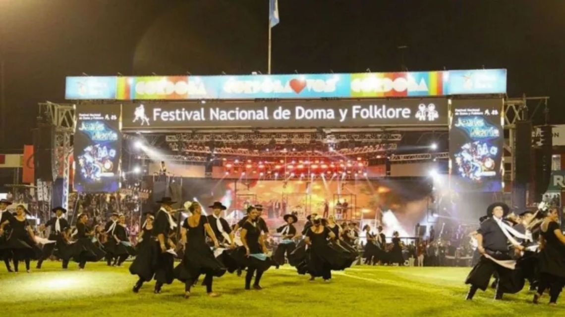 Cuánto cuesta comer y tomar en el Festival Nacional de Doma y Folklore de Jesús María 2026: los precios dentro del evento