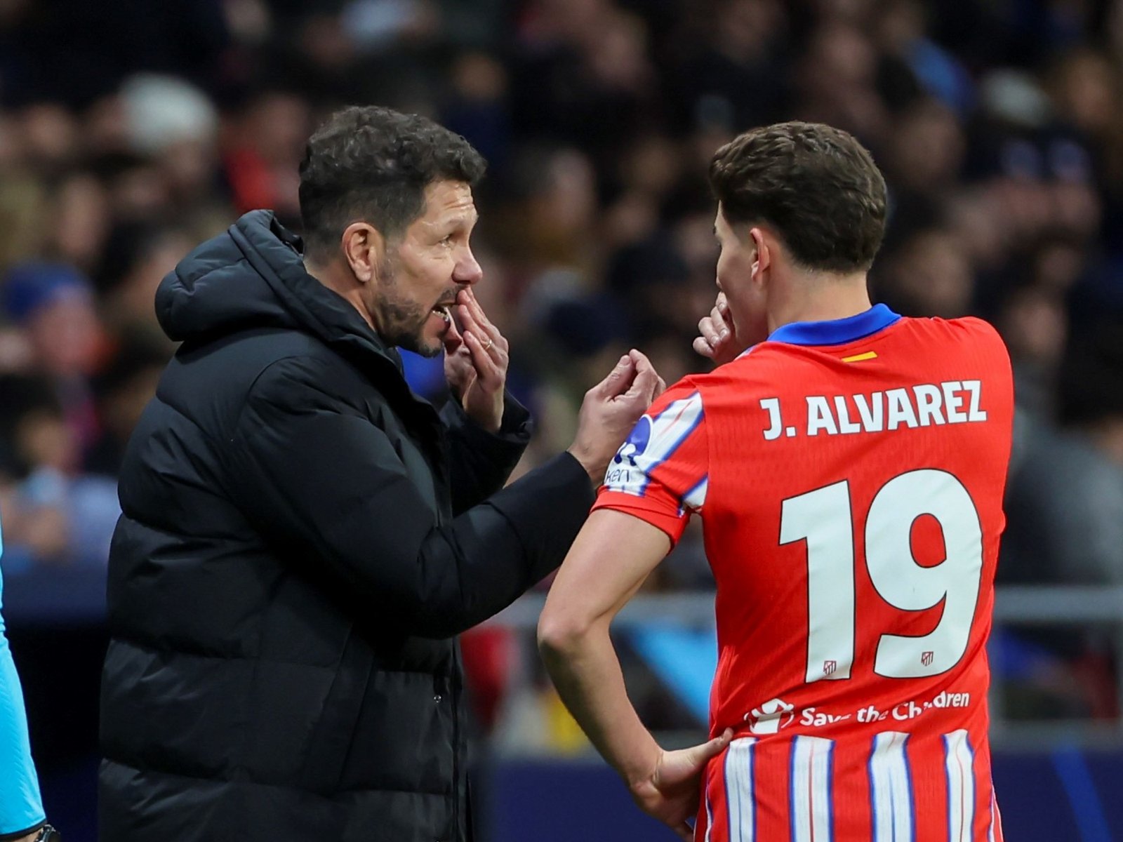 Diego Simeone bancó a Julián Álvarez tras su séptimo partido sin convertir: "Yo no veo que no corra"