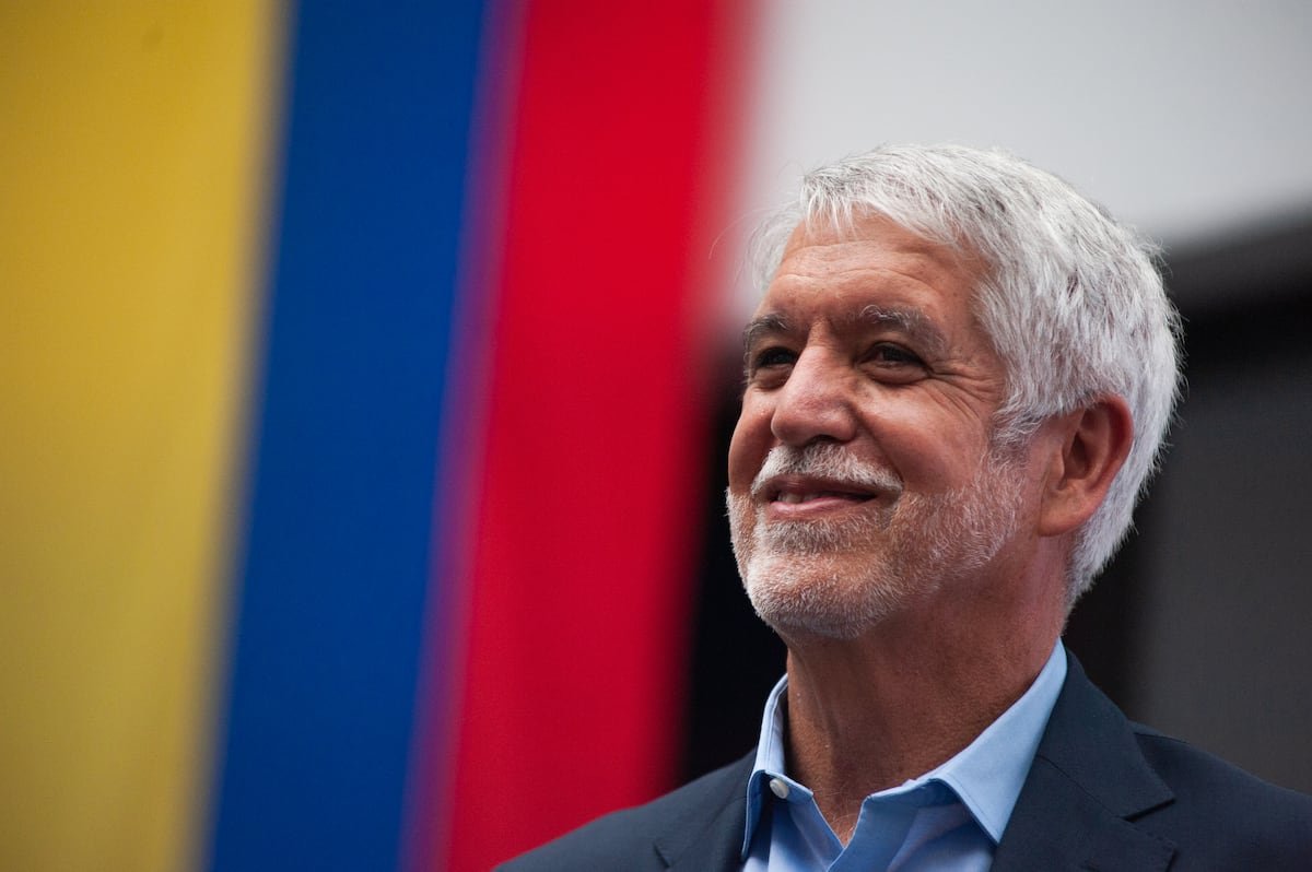 El exalcalde de Bogotá, Enrique Peñalosa, revive su aspiración presidencial