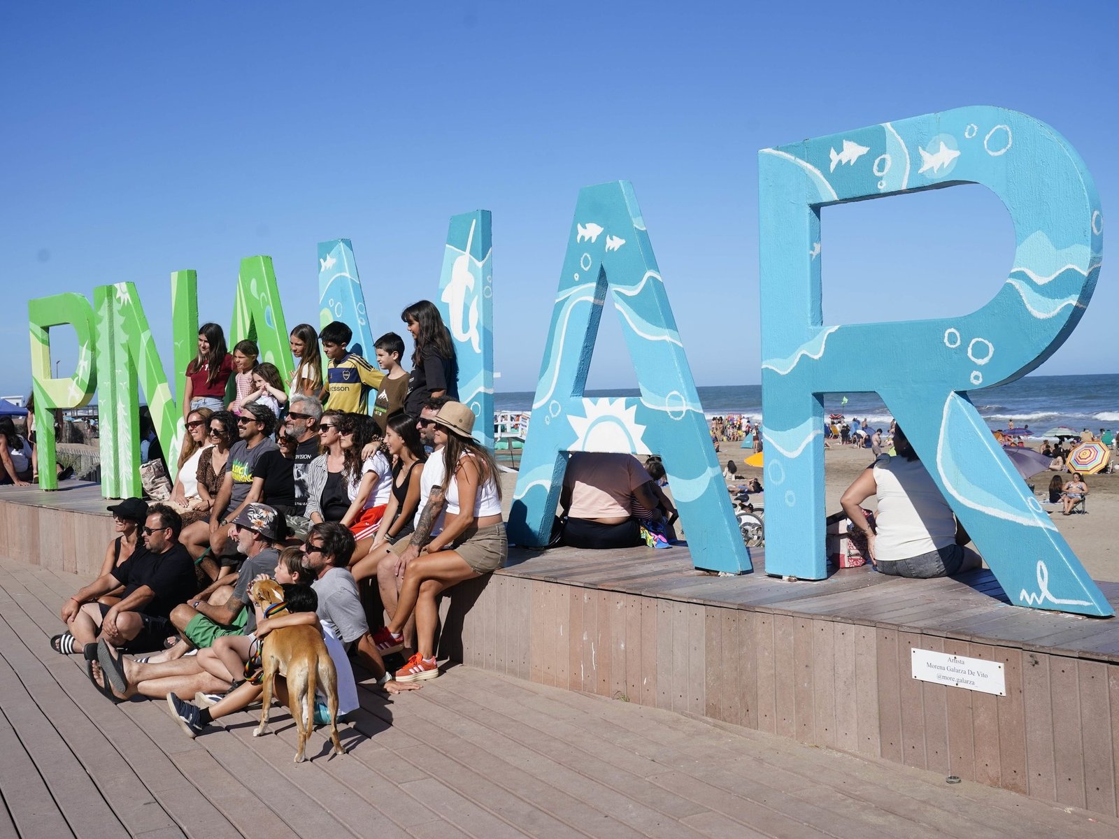 En Pinamar explican cuál será la estrategia para competirle a Brasil en una temporada de dólar barato