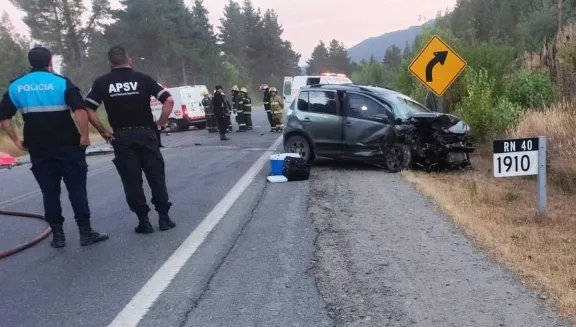 Fatal colisión frontal en Ruta 40 dejó un fallecido y dos heridos