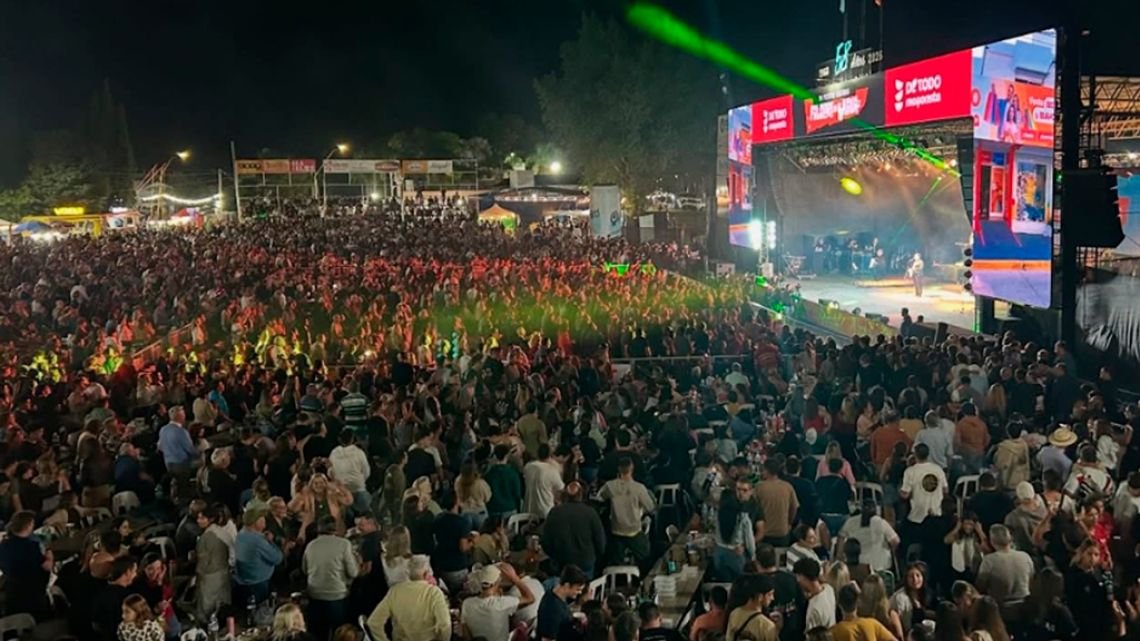 Festival de Folclore en el Agua: Villa del Rosario celebró tres noches históricas y ya palpita los 60 años