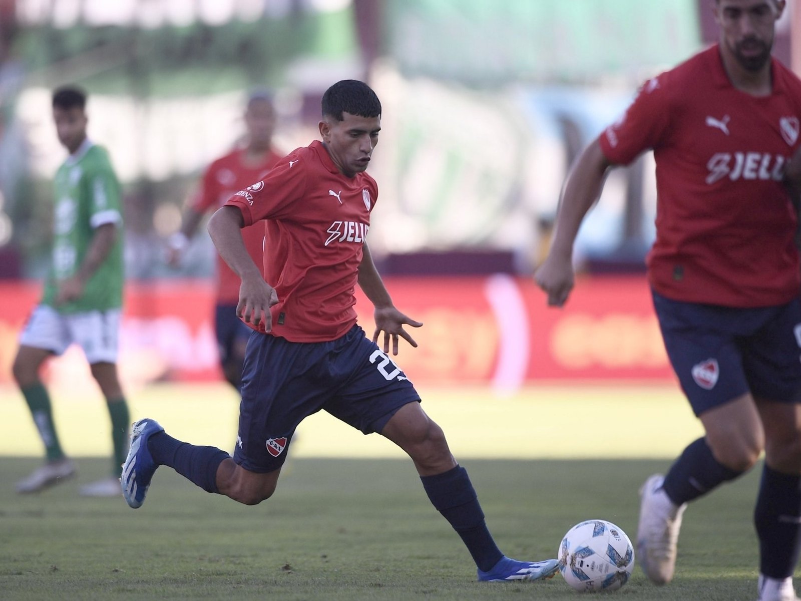 Javier Ruiz sumó otro episodio de indisciplina y en Independiente evalúan aplicarle una sanción