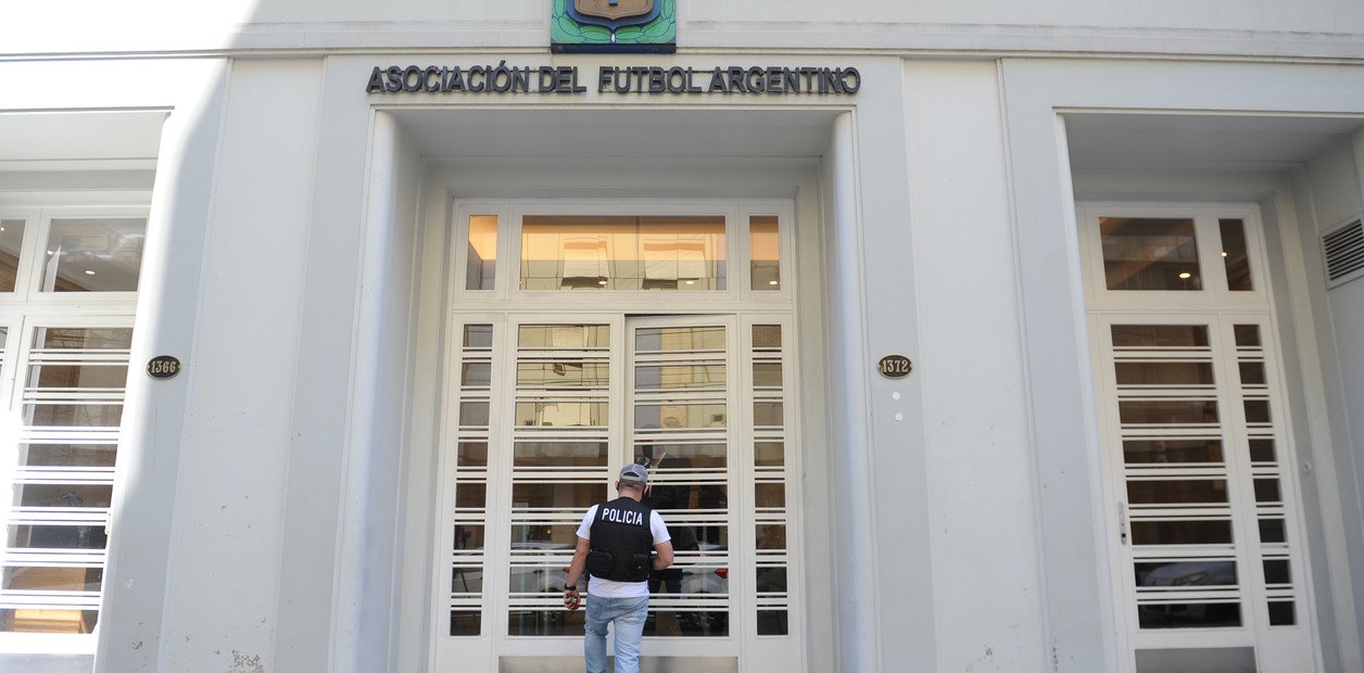 La AFA tuvo que prorrogar por 48 horas el llamado a ofertas para transmitir el fútbol del Ascenso