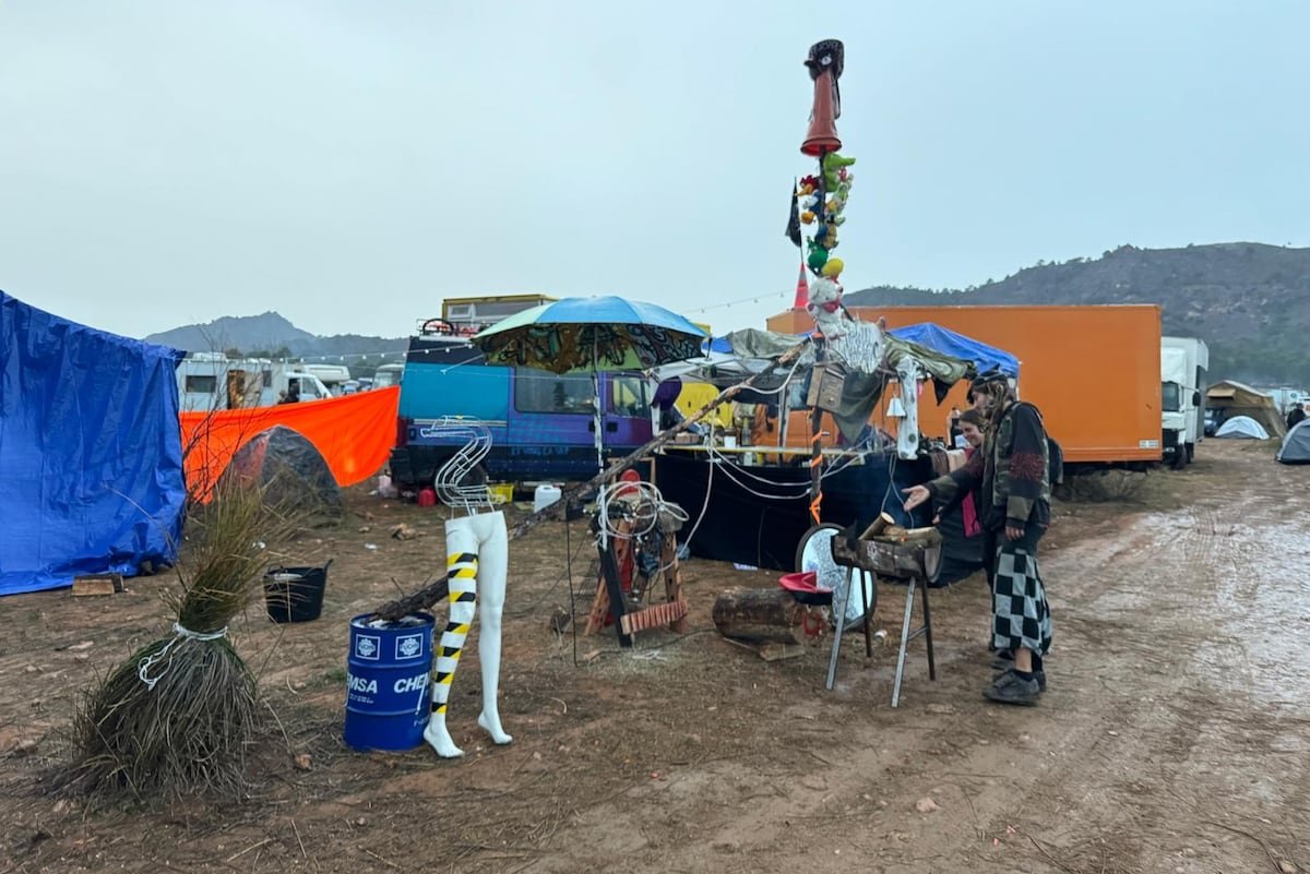 La Guardia Civil detiene a 63 personas por la macrofiesta ilegal de Albacete | España