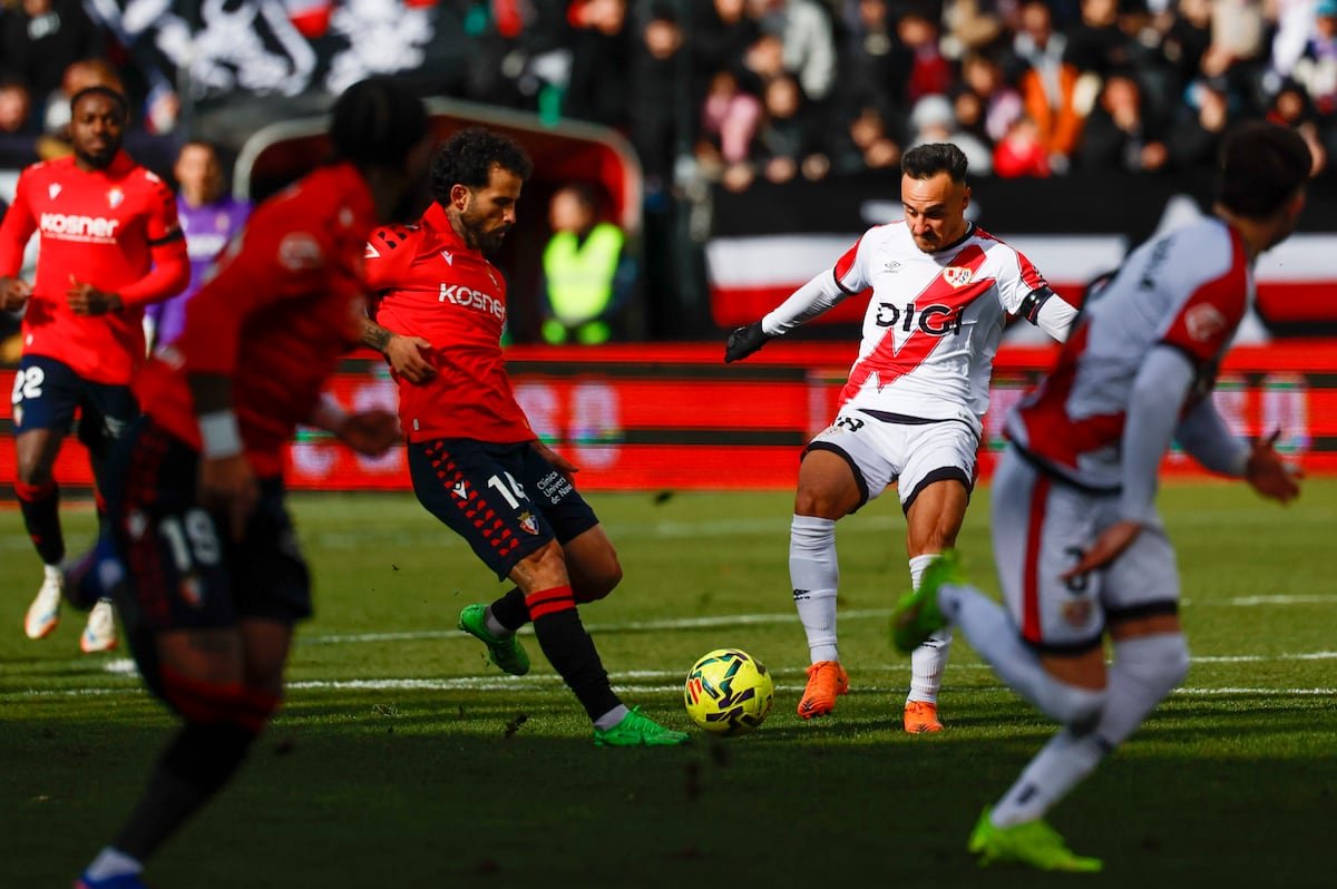 La plantilla del Rayo estalla por el estado del césped de Vallecas: “Es una vergüenza, no podemos jugar aquí” | Fútbol | Deportes