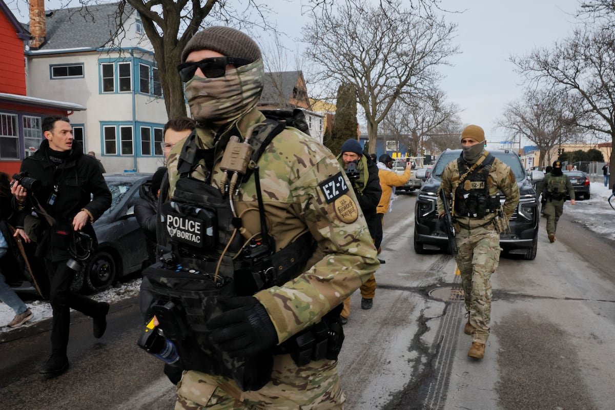 Minnesota demanda a la Administración Trump para bloquear el despliegue de más agentes migratorios | Inmigración en Estados Unidos