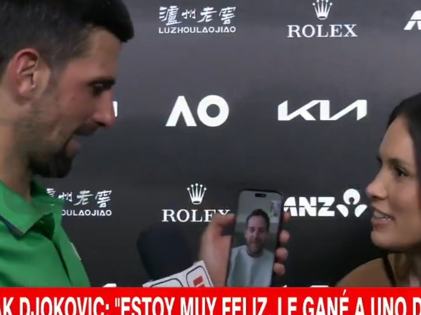 Novak Djokovic, sorprendido por Del Potro y la TV en una videollamada, tras meterse en la final del Abierto de Australia: «Te amo hermano»