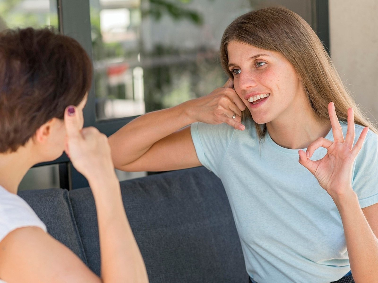 Por qué en la era de la comunicación se conversa cada vez menos